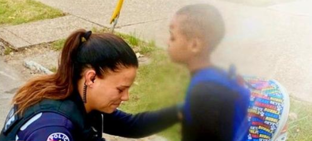 Junge hält Polizistin auf dem Schulweg an, bittet sie, mit ihm an der Bushaltestelle zu beten